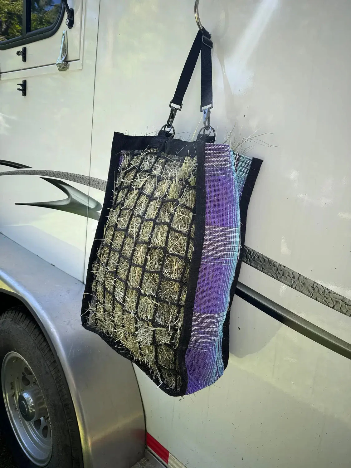 Deluxe Slow Feed Hay Bag - 1 Flake - Image 6